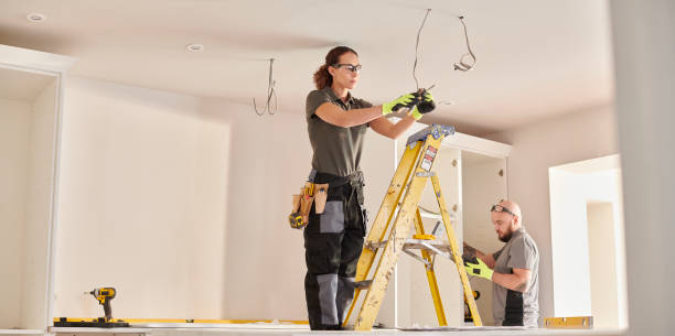 Best Affordable Emergency Electrician  in Glennville, GA